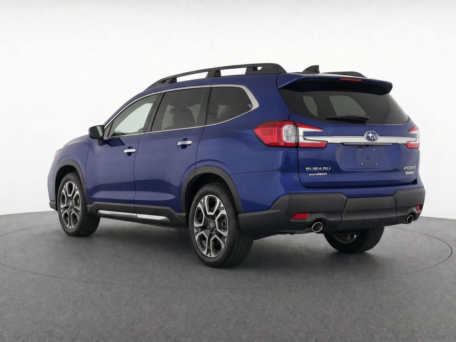 Used 2026 Subaru Ascent Touring w/ Popular Package #2 AWD/4WD image 4