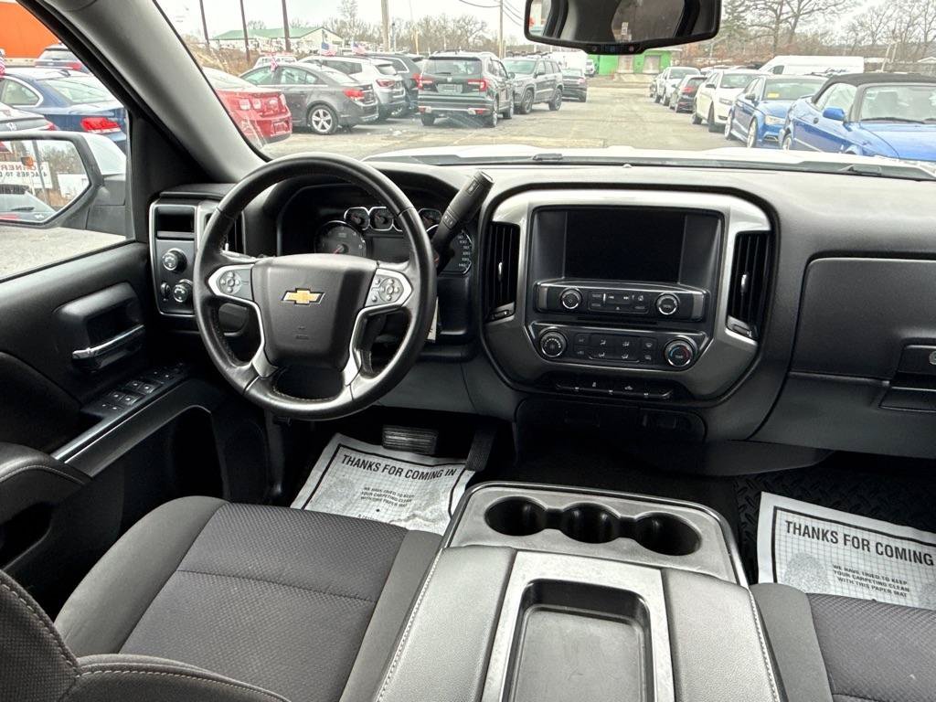 Used 2018 Chevrolet Silverado 1500 LT AWD/4WD image 19