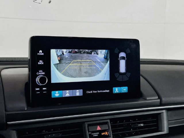Certified 2024 Honda Pilot Touring image 13