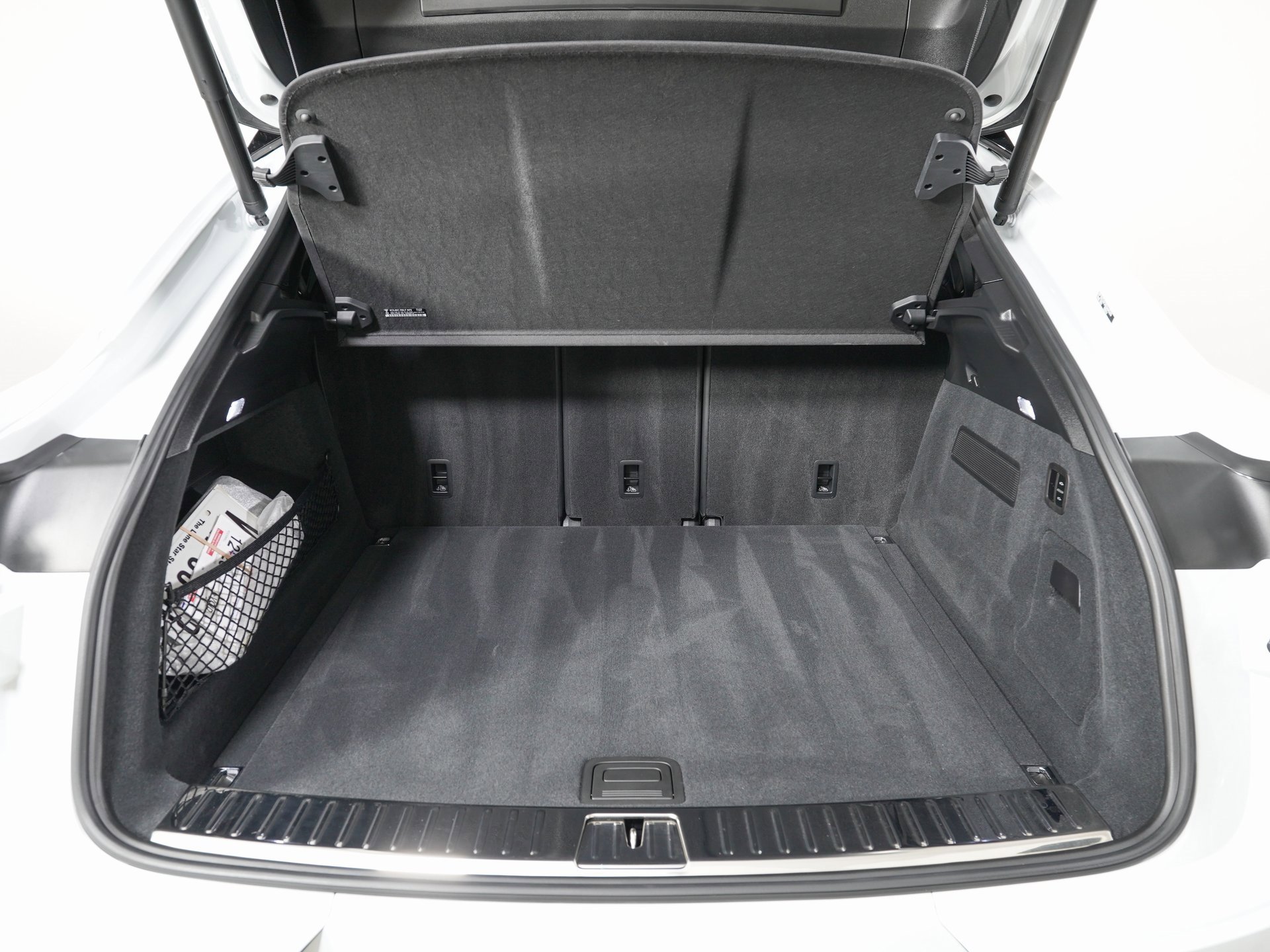 Used 2025 Porsche Cayenne GTS image 11