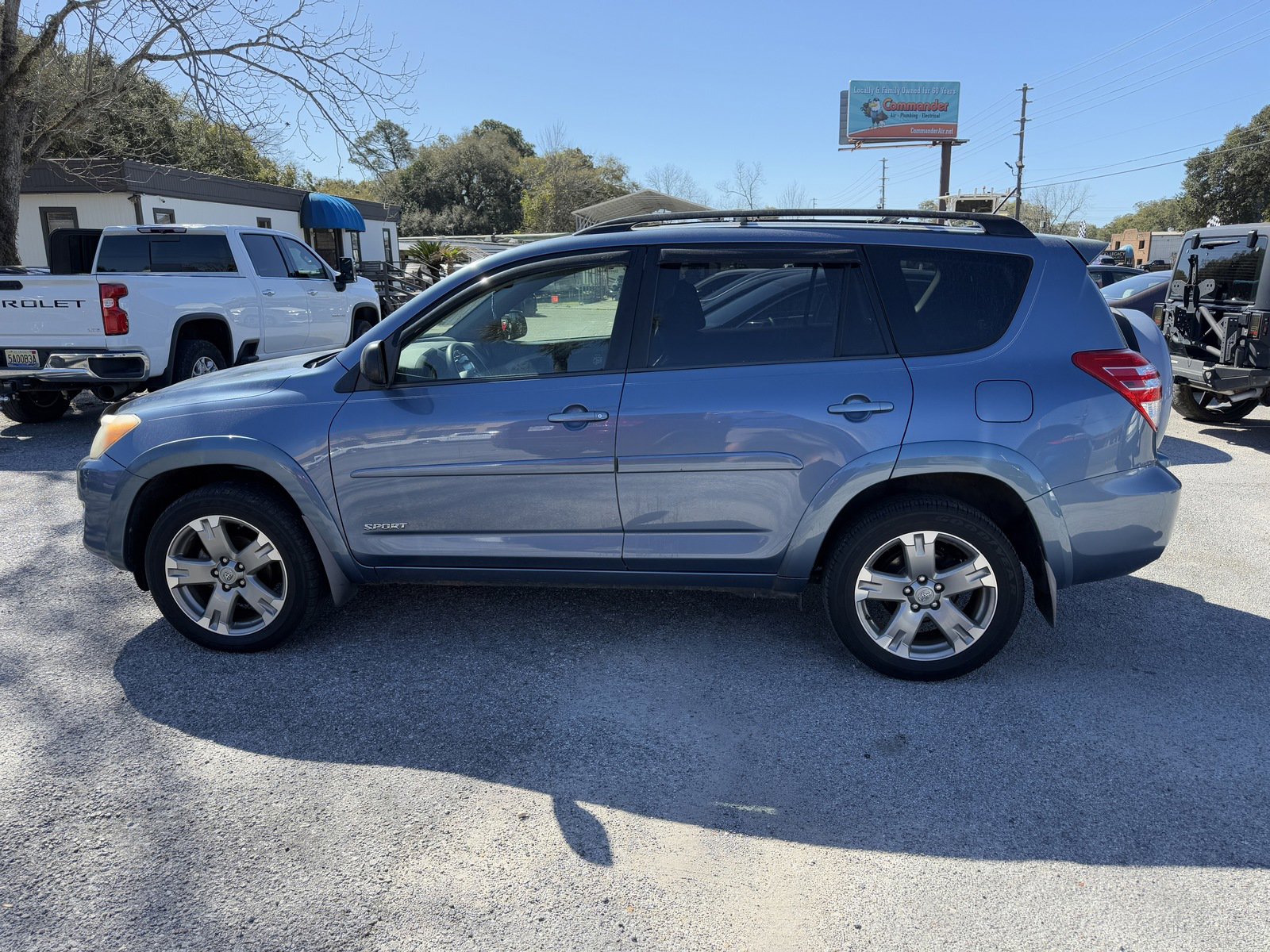 Used 2009 Toyota RAV4 Sport image 2