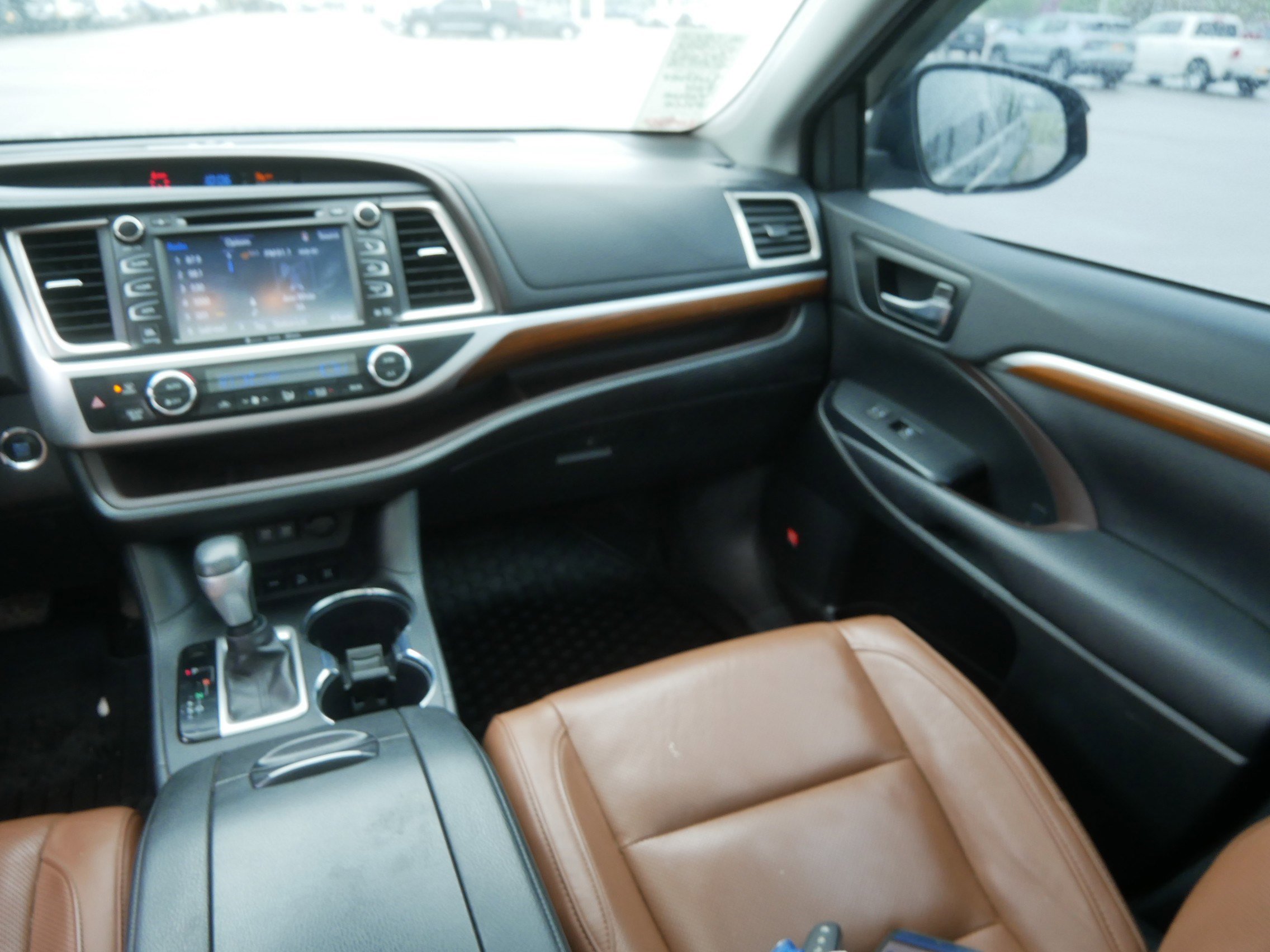 Used 2019 Toyota Highlander Limited AWD/4WD image 11