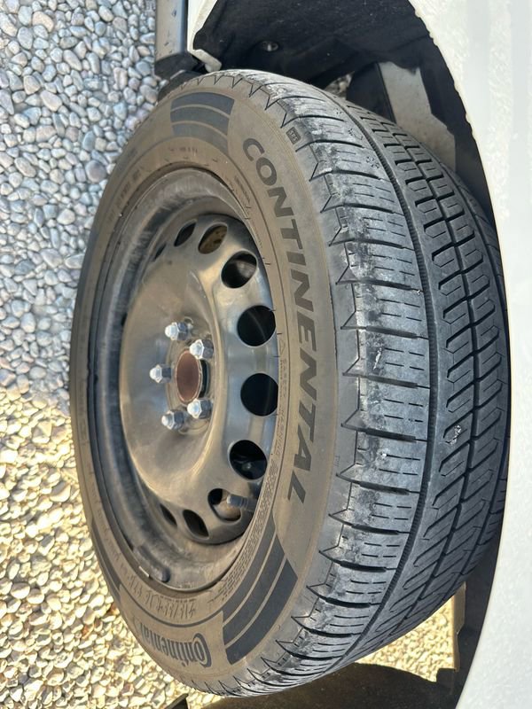 Used 2020 Ford Transit Connect XL image 35