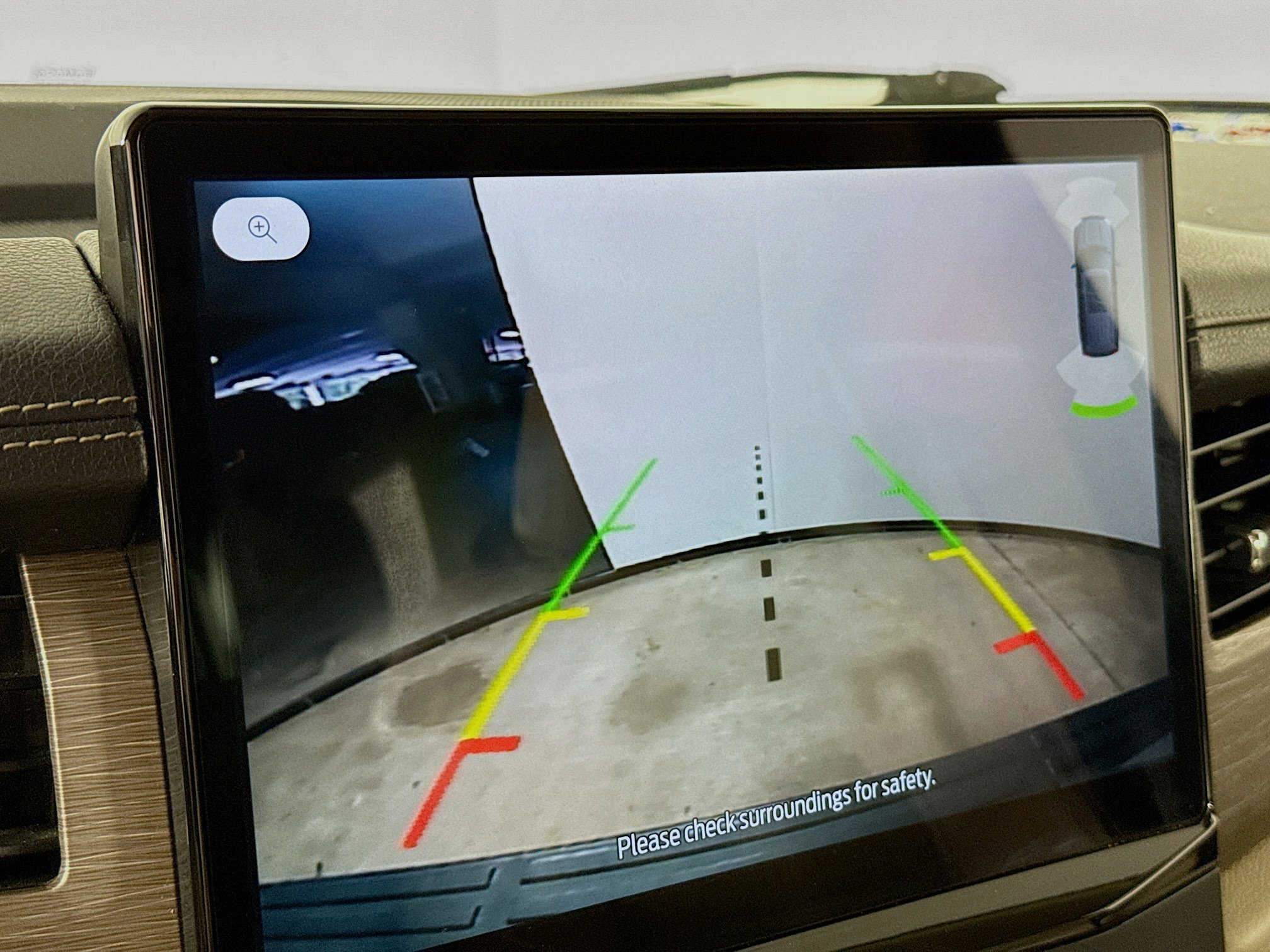 Used 2022 Ford Expedition Limited image 16