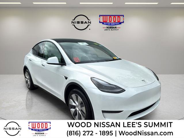 Used 2024 Tesla Model Y 2WD image 1