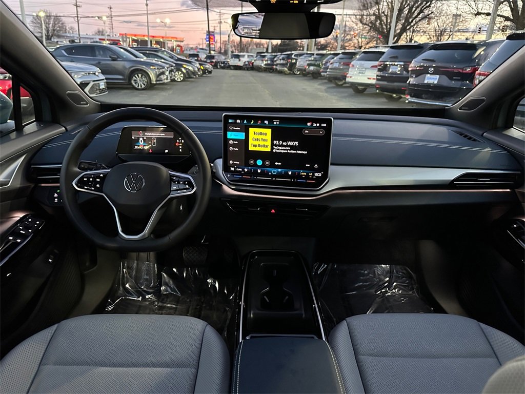 Used 2025 Volkswagen ID.4 Pro S Plus image 21