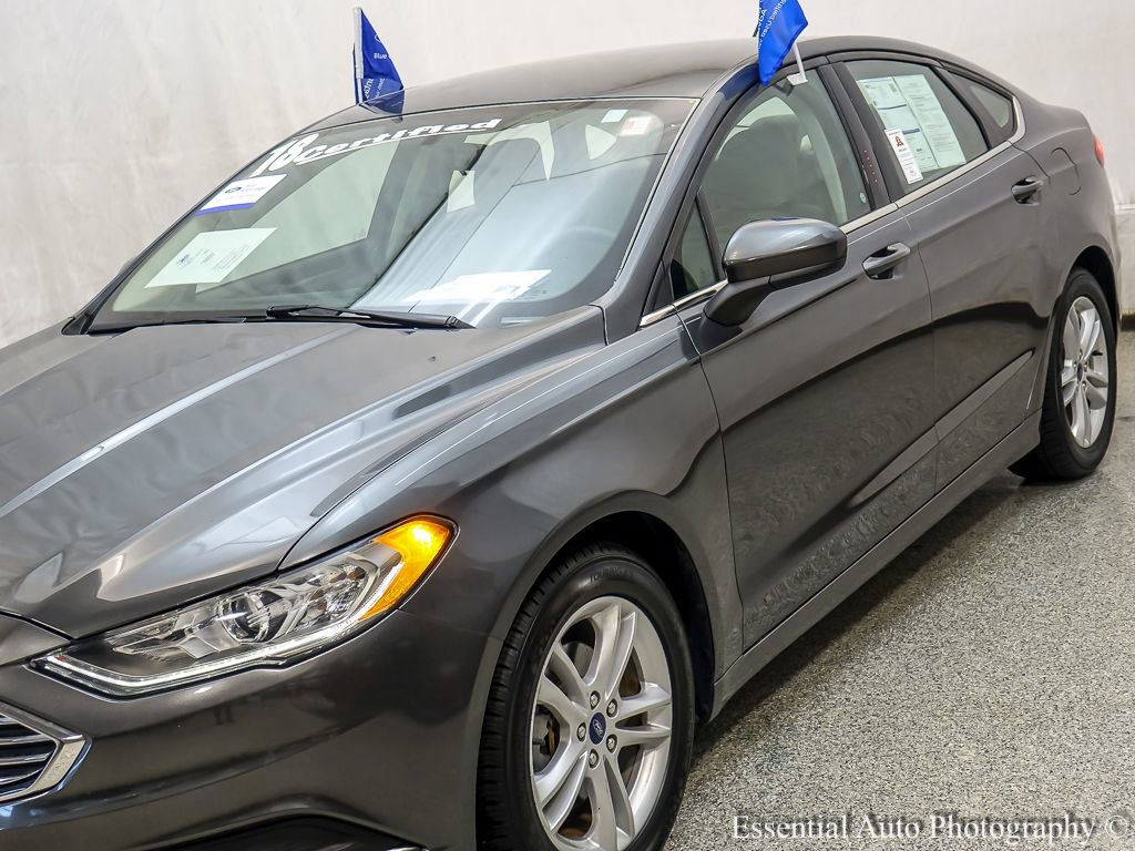 Certified 2018 Ford Fusion SE w/ Fusion SE Technology Package FWD image 5