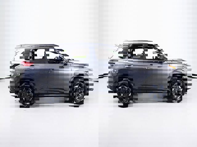 Certified 2026 Nissan Rogue SV image 4