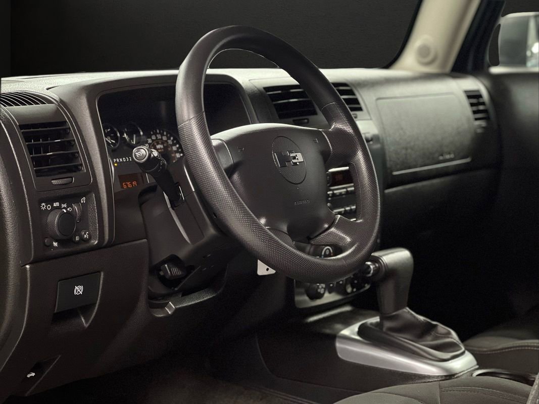 Used 2006 HUMMER H3 image 10