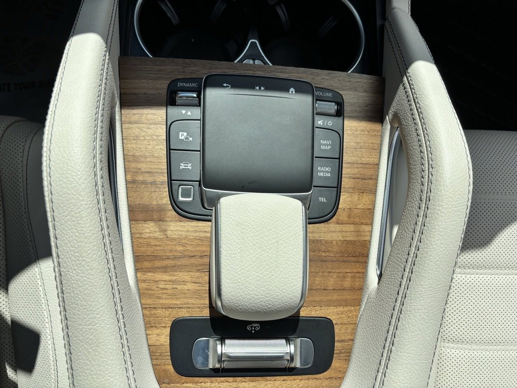 Used 2025 Mercedes-Benz GLS 580 4MATIC image 27