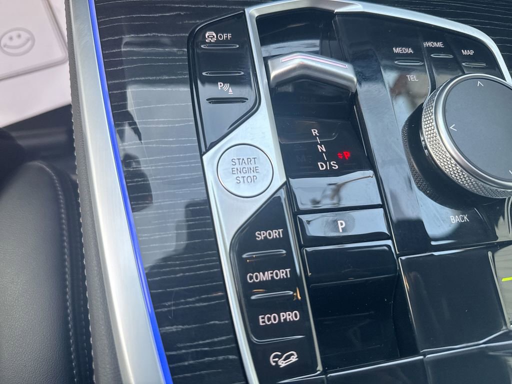 Used 2023 BMW X7 M60i image 22