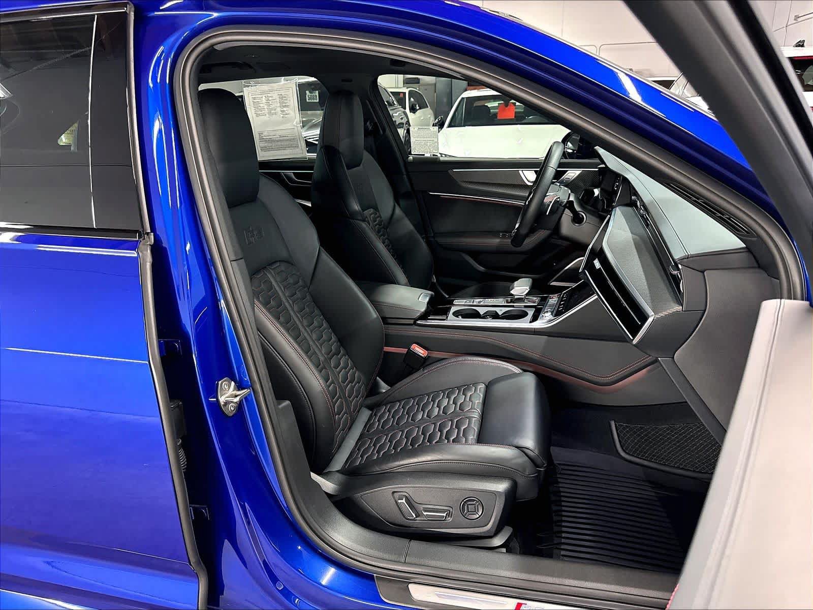 Used 2022 Audi RS 6 AWD/4WD image 11