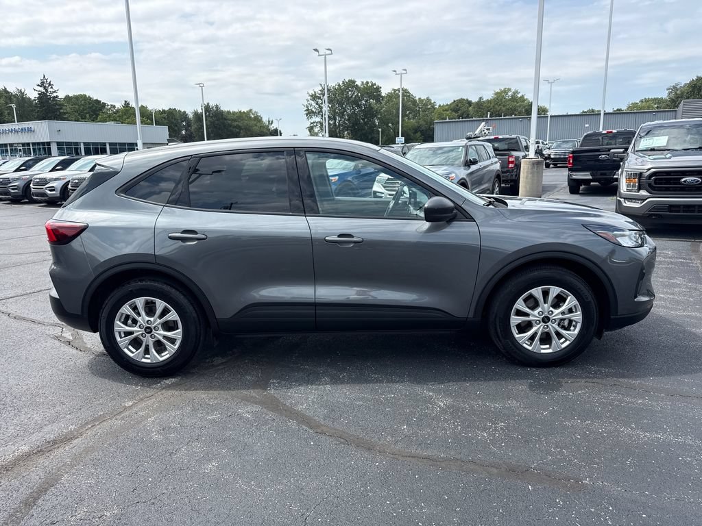 Used 2025 Ford Escape Active FWD image 6