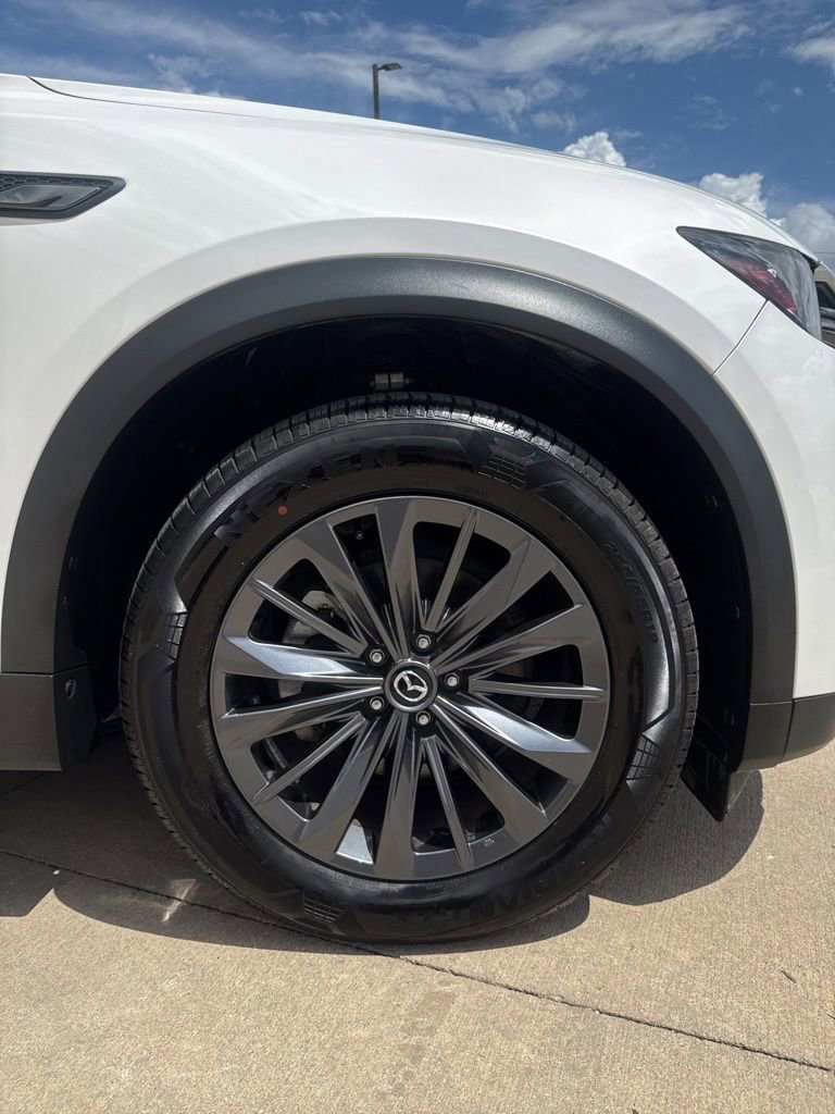 Certified 2025 MAZDA CX-70 3.3 Turbo w/ Preferred Package AWD/4WD image 31