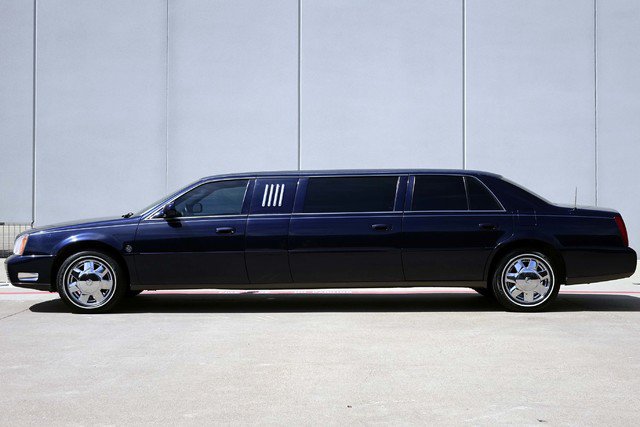 Used 2001 Cadillac De Ville Limousine FWD image 4