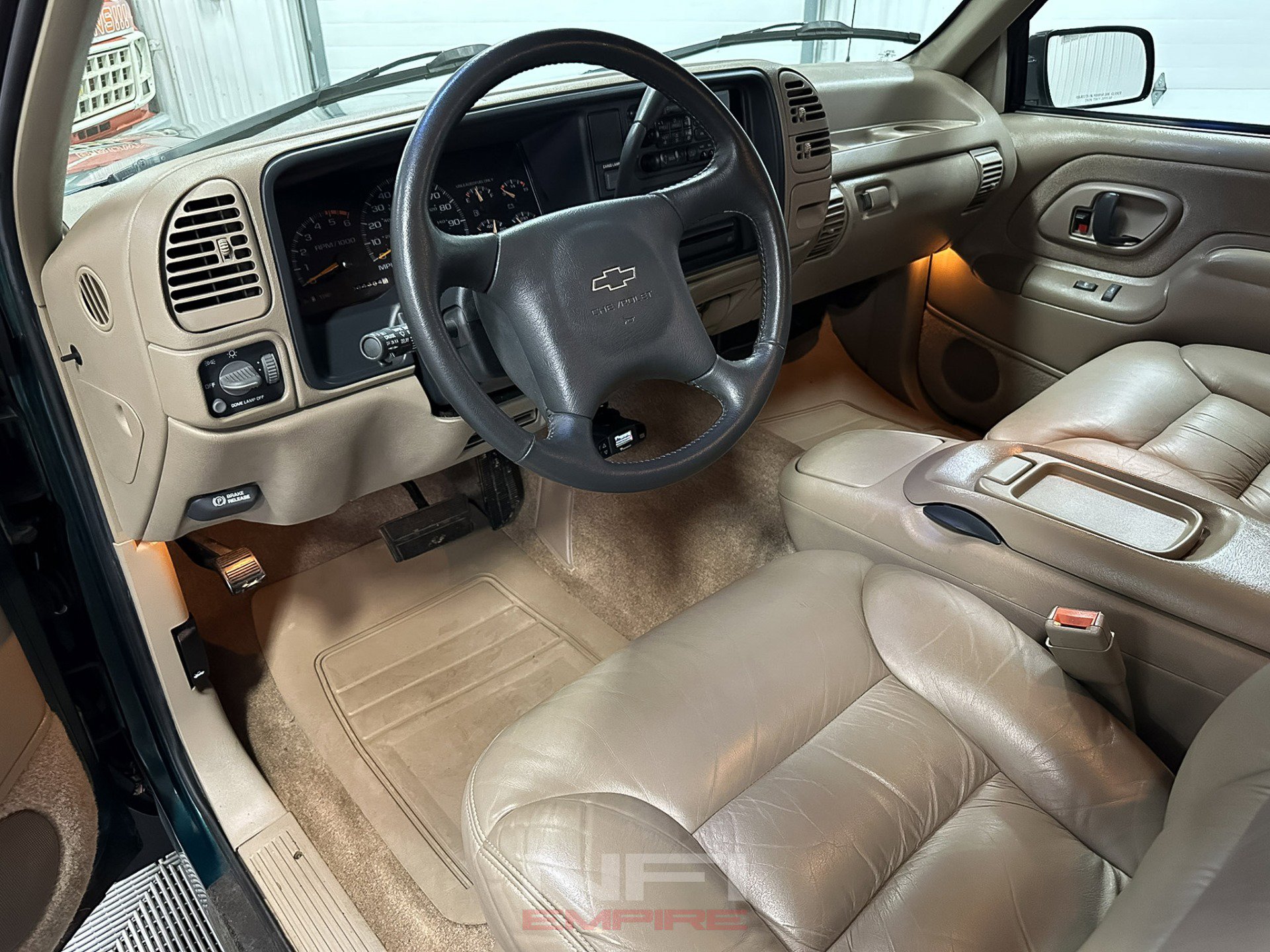 Used 1996 Chevrolet Silverado 3500 2WD Extended Cab image 23