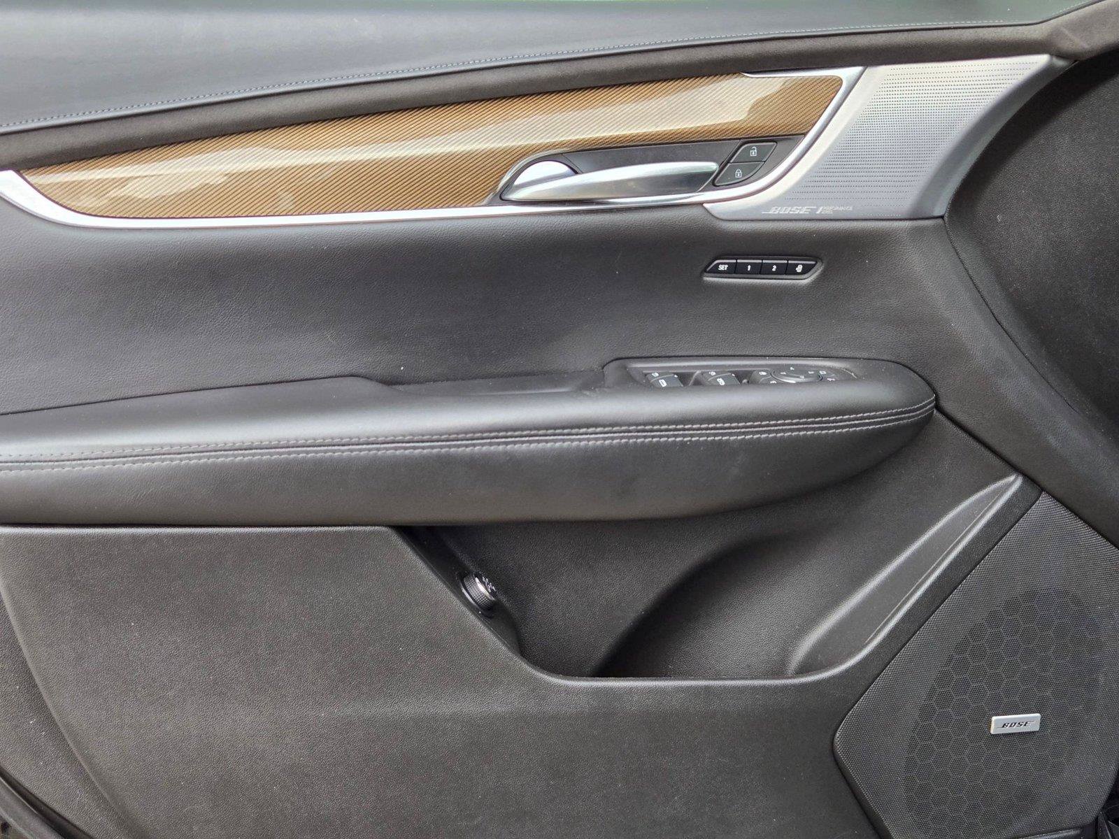 Used 2020 Cadillac XT5 Sportv w/ Platinum Package AWD/4WD image 24