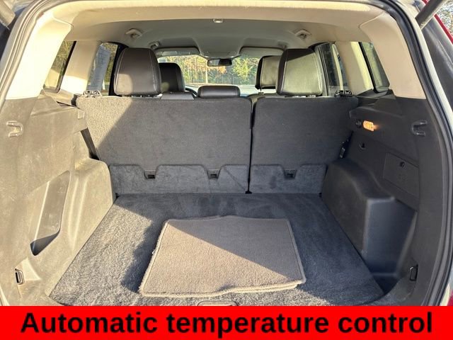 Used 2017 Ford Escape SE w/ Equipment Group 201A FWD image 27