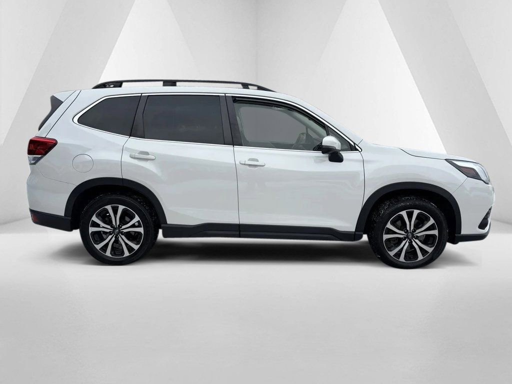 Used 2023 Subaru Forester Limited image 8