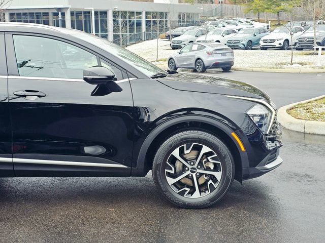 Used 2023 Kia Sportage EX image 7