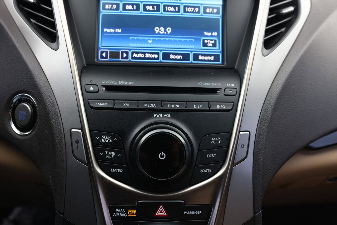 Used 2013 Hyundai Azera w/ Technology Pkg image 31