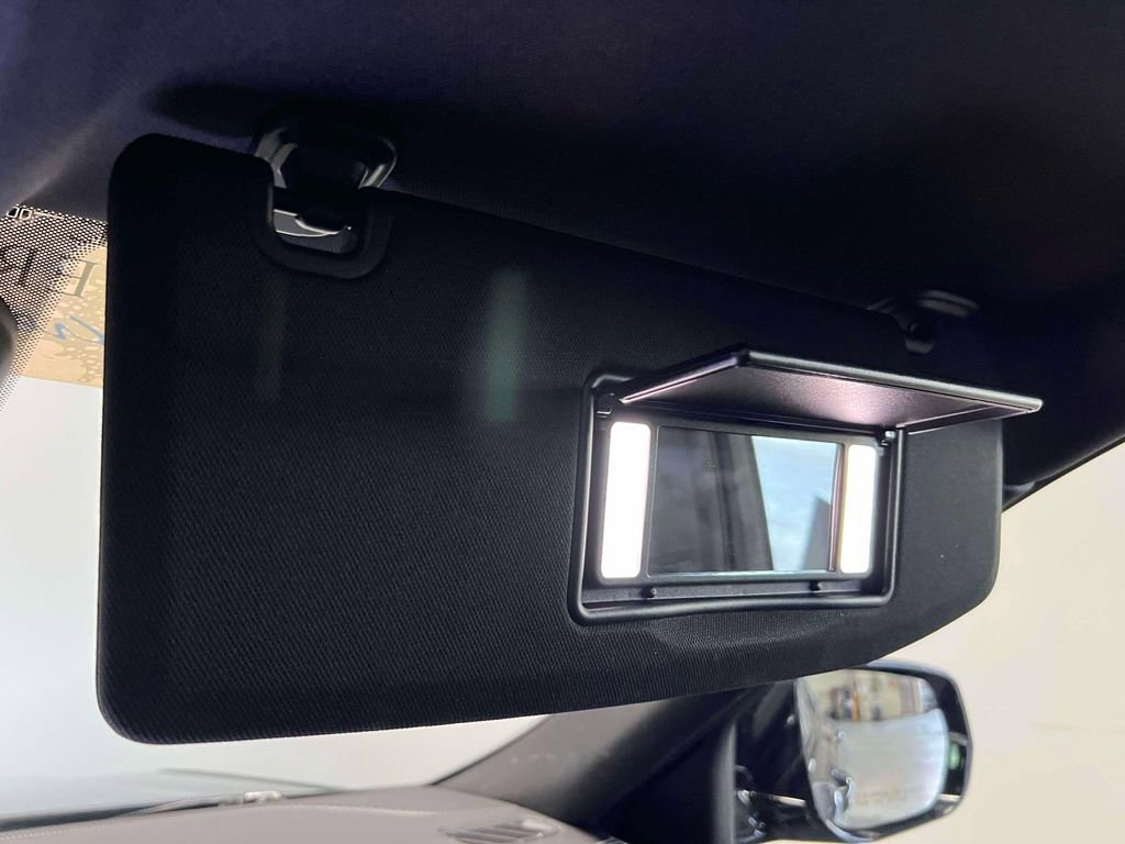 Used 2024 Jeep Grand Cherokee Overland w/ Trailer Tow Package image 35