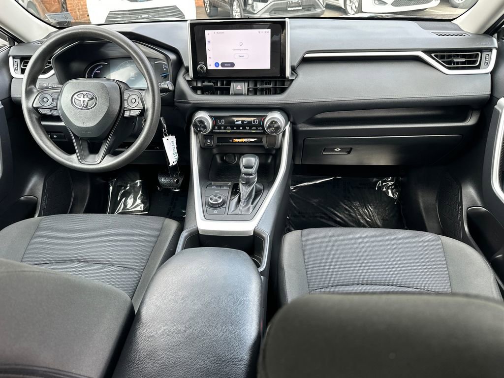 Used 2023 Toyota RAV4 LE image 14