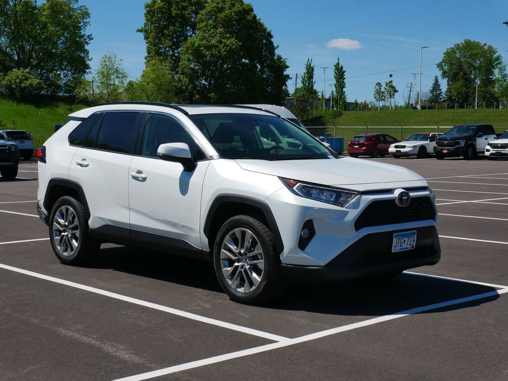 Used 2021 Toyota RAV4 XLE Premium AWD/4WD image 3