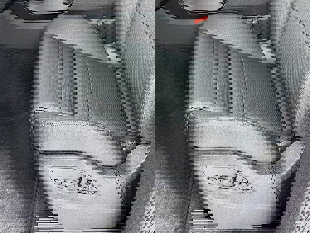 New 2026 Porsche Cayenne image 13