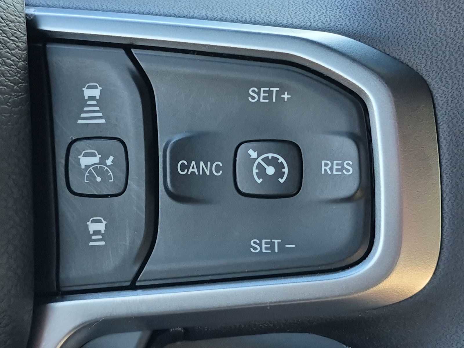 Used 2025 RAM 1500 Big Horn image 28