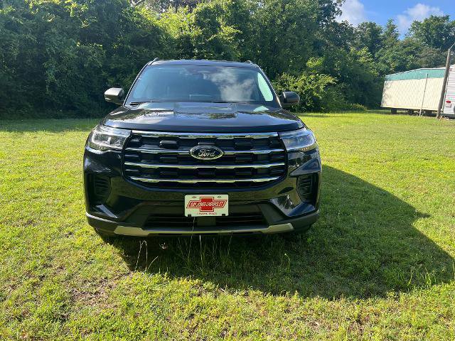Used 2025 Ford Explorer Active image 3