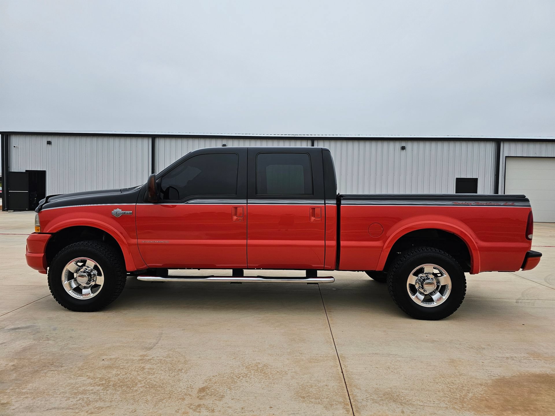 Used 2004 Ford F250 Harley-Davidson AWD/4WD image 26