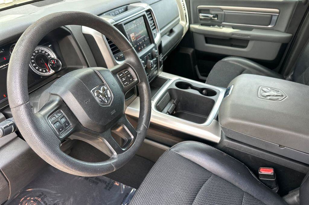 Used 2019 RAM 1500 Warlock w/ Electronics Group RWD image 10