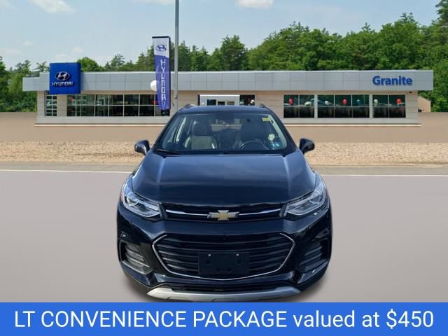 Used 2019 Chevrolet Trax LT w/ LT Convenience Package image 3