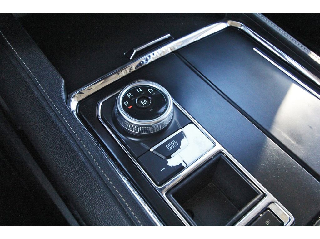 Used 2022 Ford Expedition XLT image 28