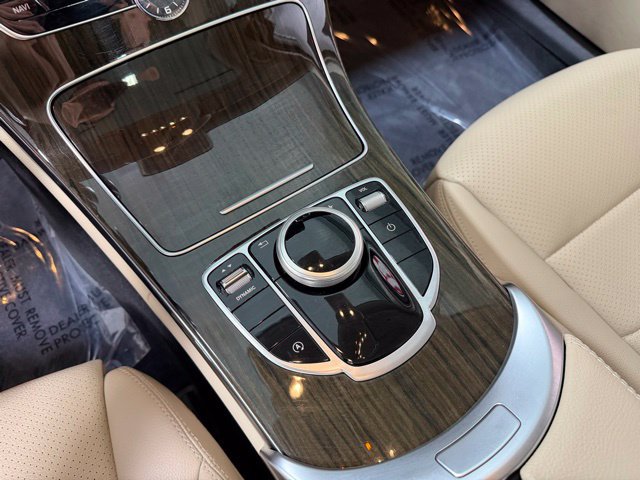 Used 2017 Mercedes-Benz C 300 4MATIC Sedan image 15