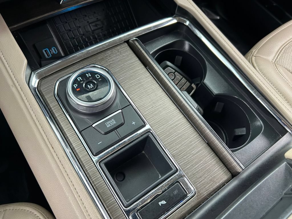 Used 2024 Ford Expedition Max Limited RWD image 33