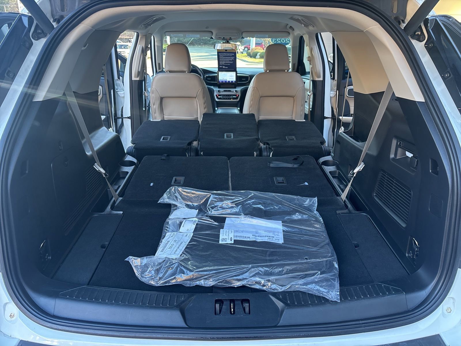 Certified 2023 Ford Explorer XLT w/ Equipment Group 202A AWD/4WD image 47