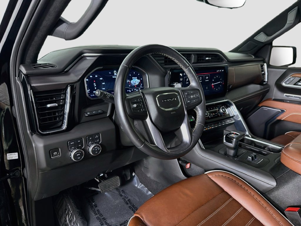 Used 2023 GMC Sierra 1500 Denali Ultimate AWD/4WD image 9