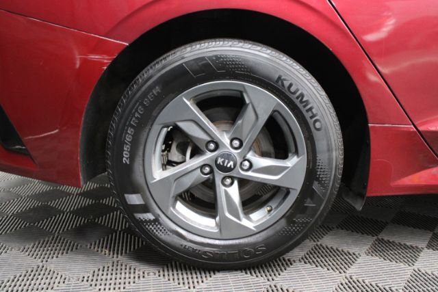 Used 2021 Kia K5 LXS image 6