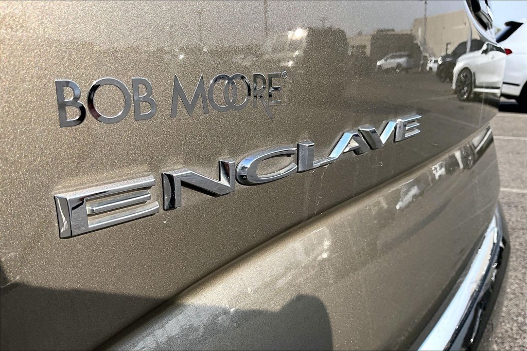 Used 2020 Buick Enclave Premium w/ Surround and Sites Package FWD image 34