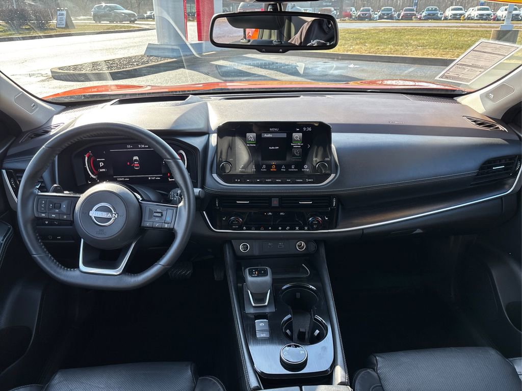 Used 2023 Nissan Rogue Platinum w/ Platinum Premium Package image 24