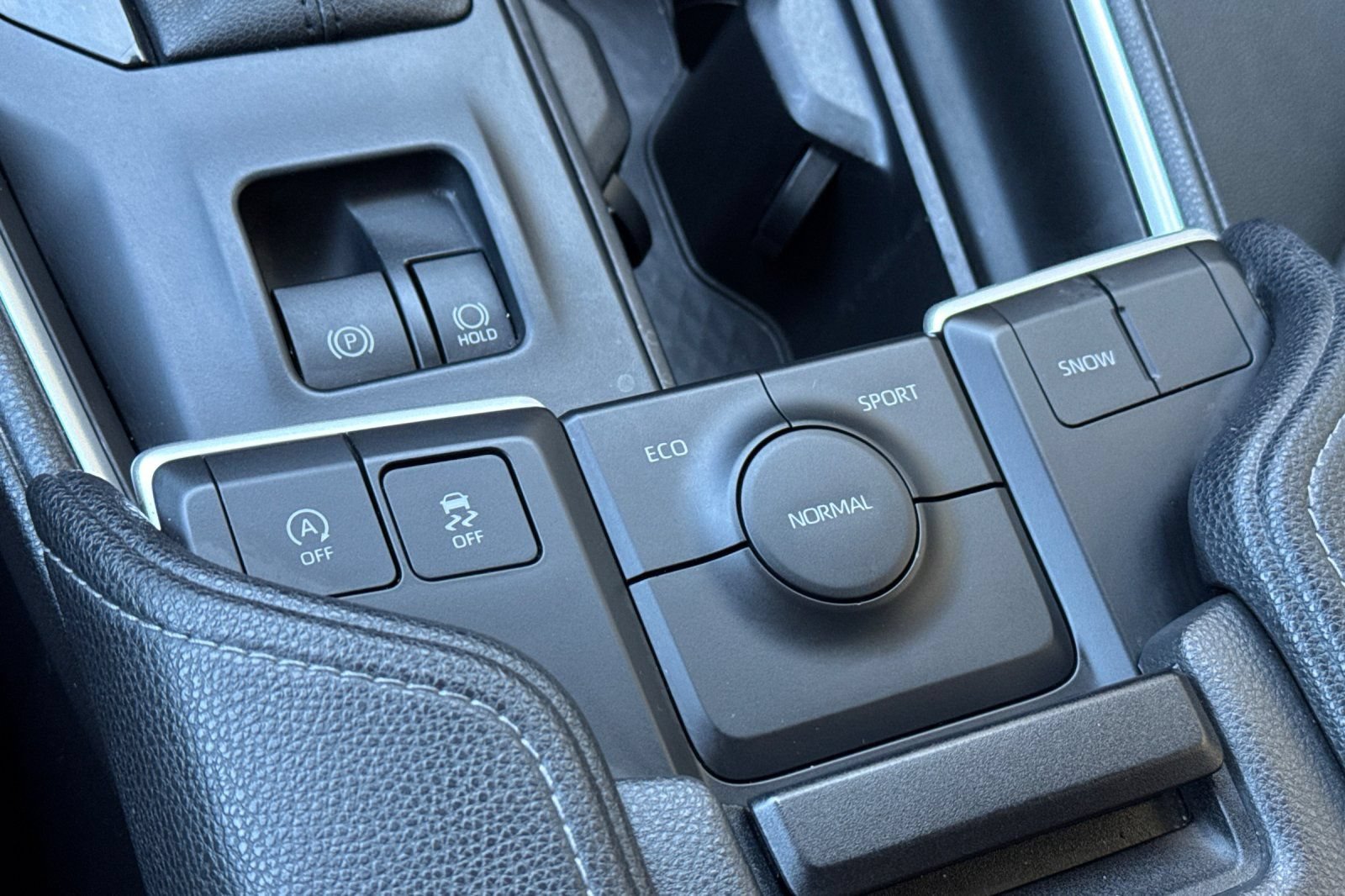 Certified 2025 Toyota Grand Highlander FWD image 34