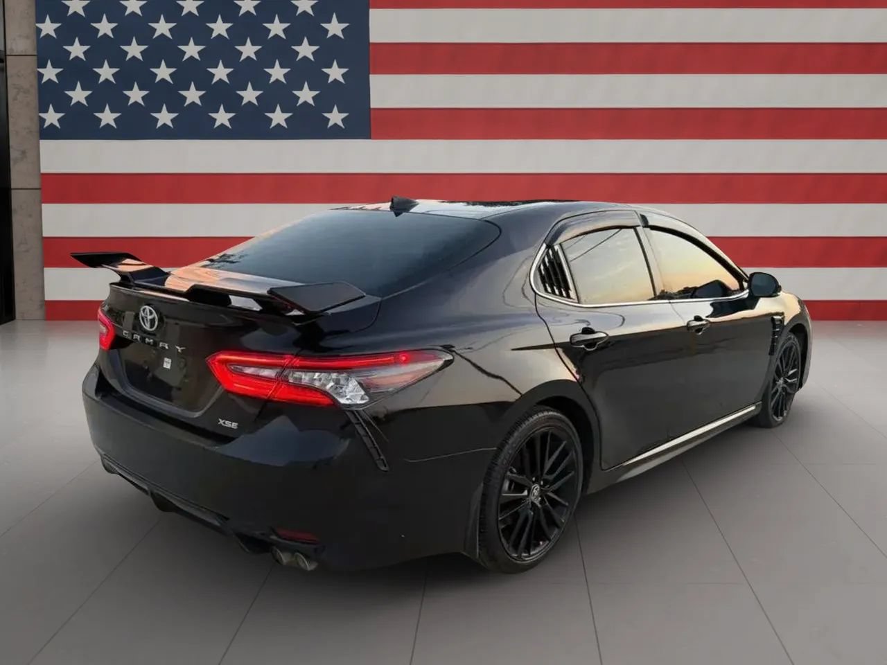 Used 2024 Toyota Camry XSE FWD image 6