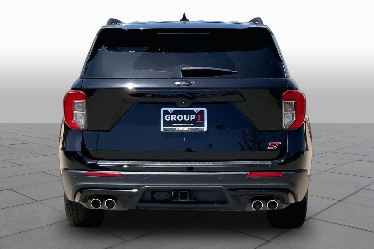 Used 2023 Ford Explorer ST w/ Equipment Group 401A AWD/4WD image 4