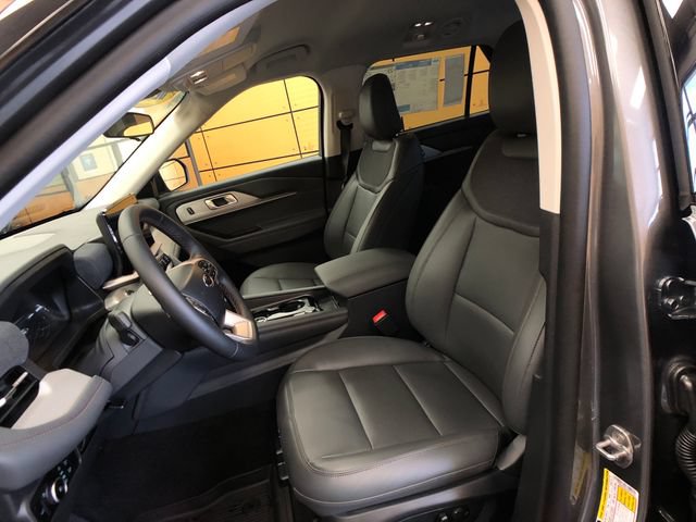 New 2026 Ford Explorer Active w/ Active Comfort Package AWD/4WD image 10