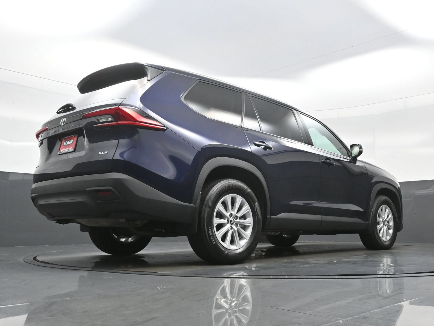Used 2024 Toyota Grand Highlander AWD image 33
