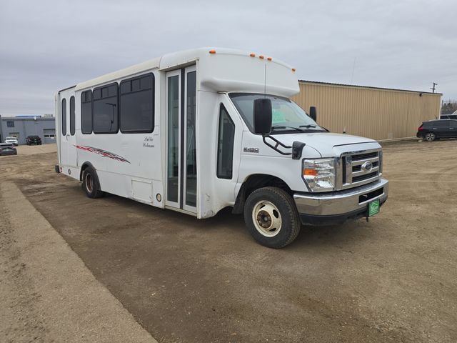 Used 2013 Ford E-450 and Econoline 450 Super Duty w/ Shuttle Bus Prep Pkg RWD image 16