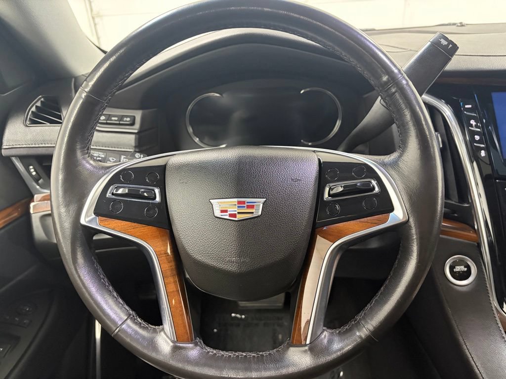 Used 2017 Cadillac Escalade ESV Luxury AWD/4WD image 15