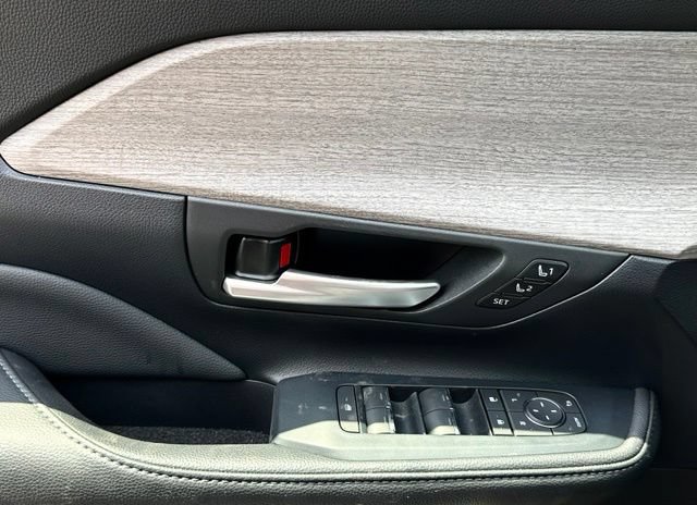 Used 2024 Toyota Grand Highlander AWD Hybrid image 36